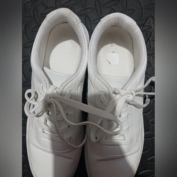 Men White canvas sneakers - Picture 9 of 12